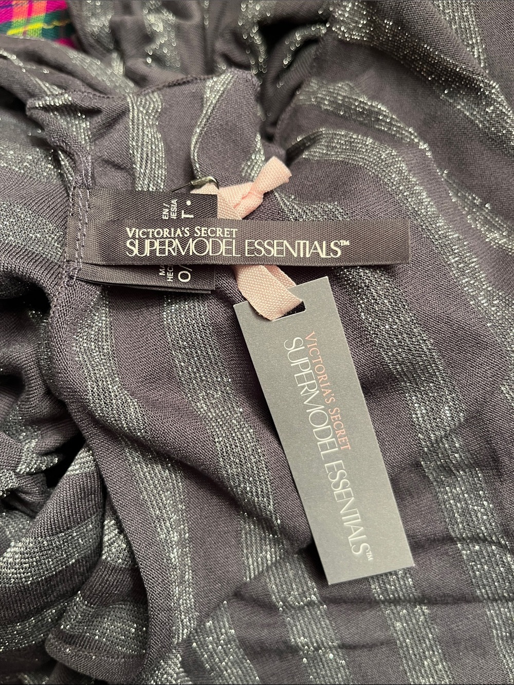 NWT Victoria's Secret Sparkly Black   Silver Shimmer Stripes scarf/wrap